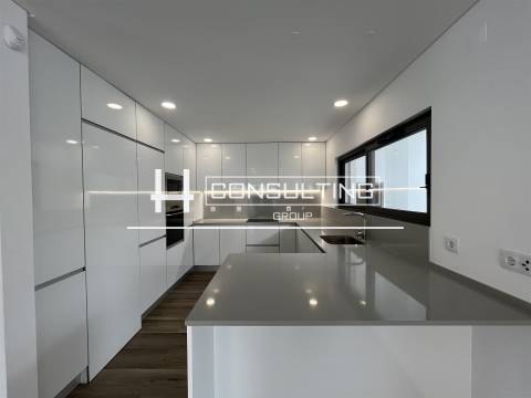 Apartamento T3 Venda em Corroios,Seixal