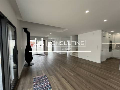 Apartamento T3 Venda em Corroios,Seixal