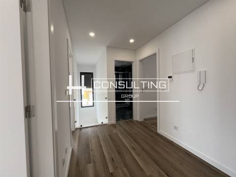 Apartamento T3 DUPLEX Venda em Corroios,Seixal