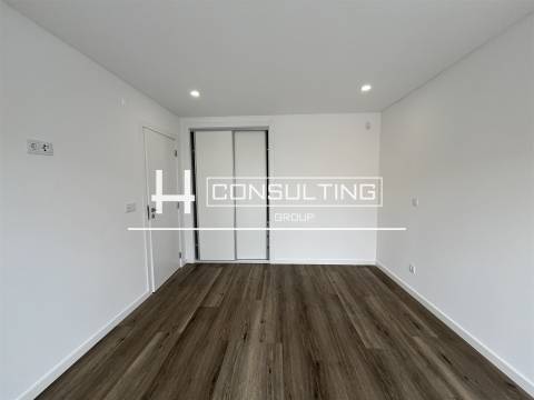 Apartamento T3 DUPLEX Venda em Corroios,Seixal