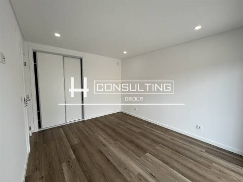 Apartamento T3 DUPLEX Venda em Corroios,Seixal