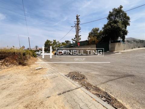 Lote de Terreno  Venda em Amora,Seixal