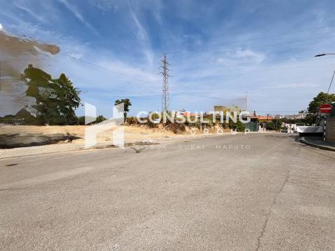 Lote de Terreno  Venda em Amora,Seixal