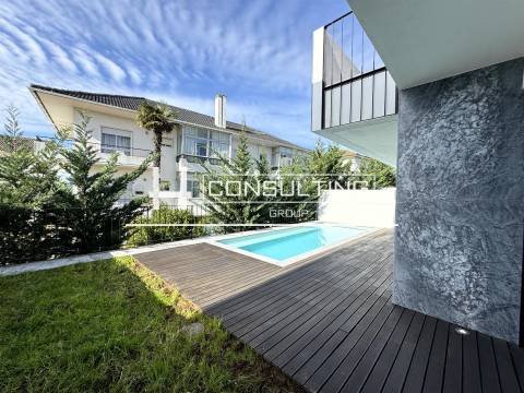 Moradia T3+1 Venda em Porto Salvo,Oeiras