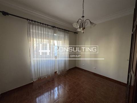 Apartamento T2 Venda em Odivelas,Odivelas