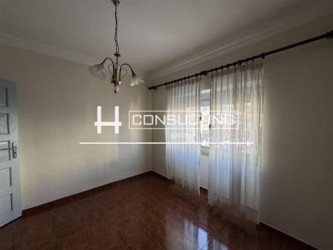 Apartamento T2 Venda em Odivelas,Odivelas