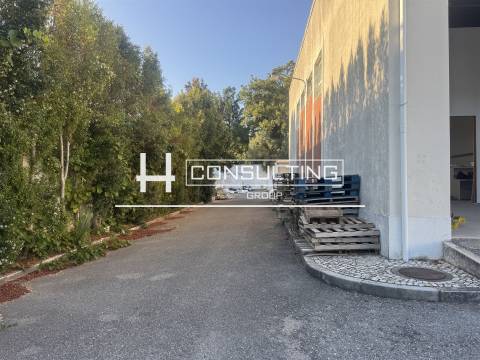 Armazém  Arrendamento em Agualva e Mira-Sintra,Sintra