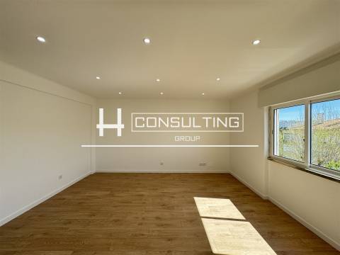 Apartamento T3 Venda em Águas Livres,Amadora