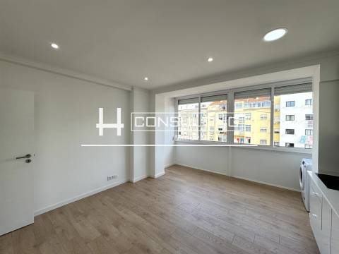 Apartamento T3 Venda em Águas Livres,Amadora