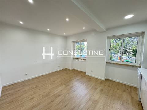 Apartamento T3 Venda em Odivelas,Odivelas