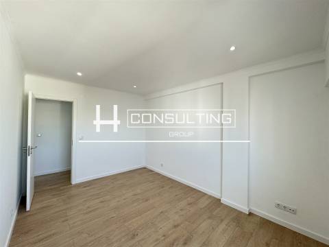 Apartamento T3 Venda em Odivelas,Odivelas