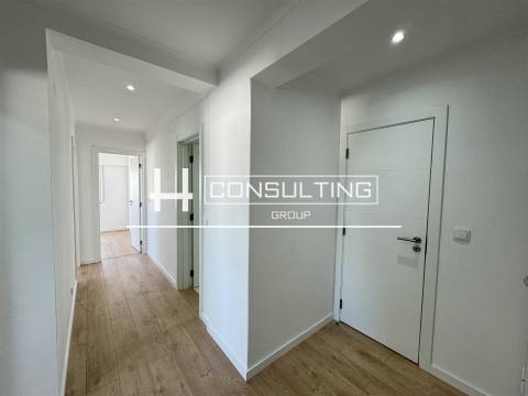 Apartamento T3 Venda em Odivelas,Odivelas