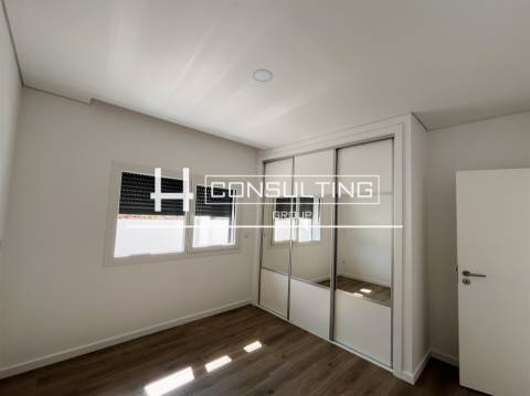 Moradia T4 Venda em Fernão Ferro,Seixal