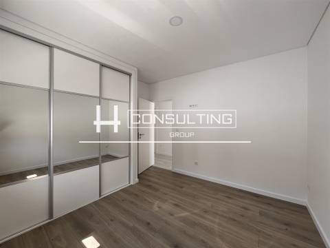 Moradia T4 Venda em Fernão Ferro,Seixal