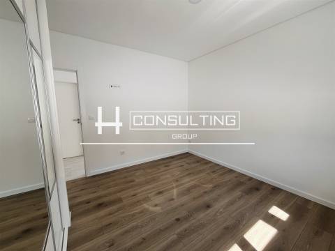 Moradia T4 Venda em Fernão Ferro,Seixal