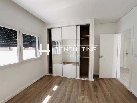 Moradia T4 Venda em Fernão Ferro,Seixal