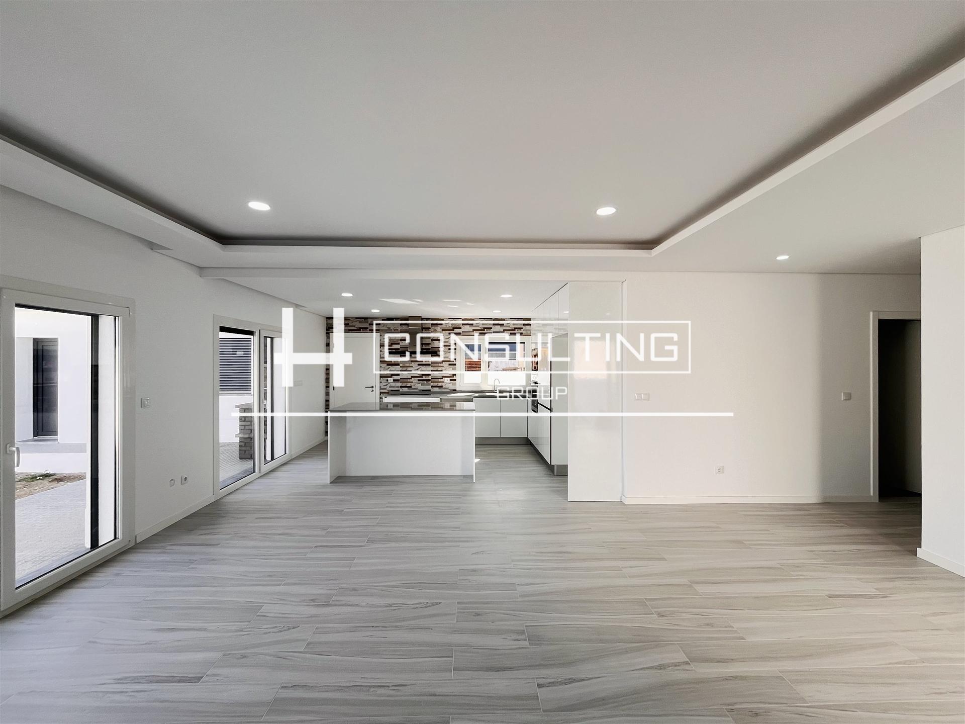 Moradia T4 Venda em Fernão Ferro,Seixal