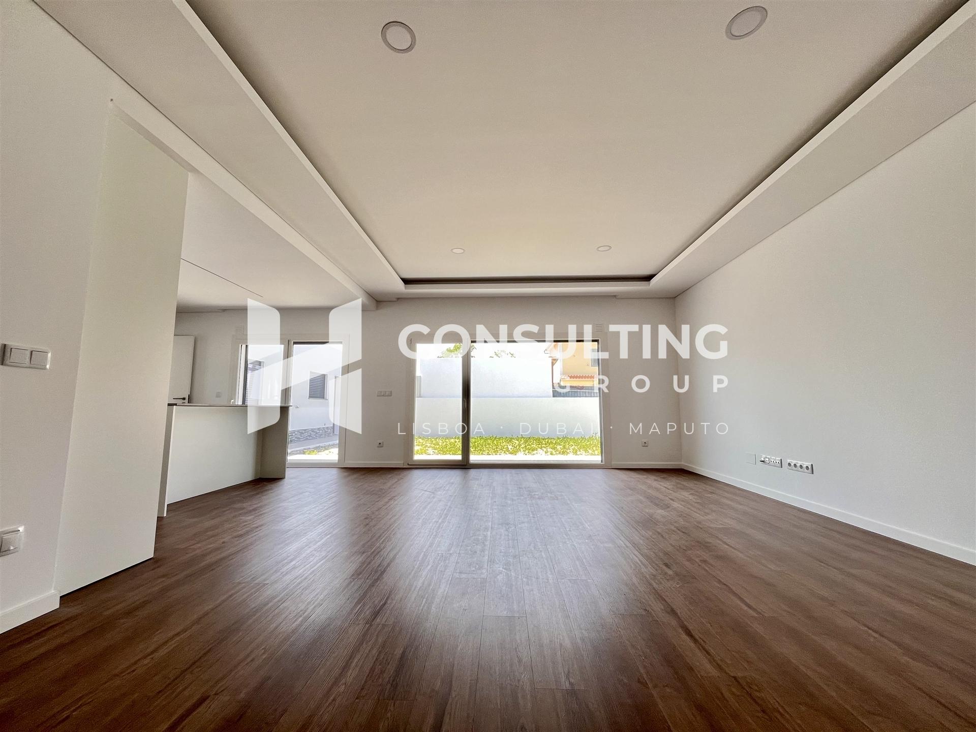 Moradia T3 Venda em Fernão Ferro,Seixal
