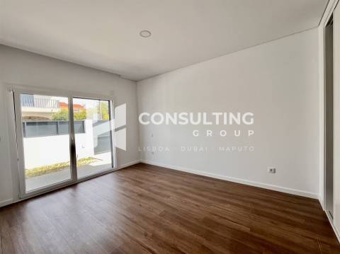 Moradia T3 Venda em Fernão Ferro,Seixal