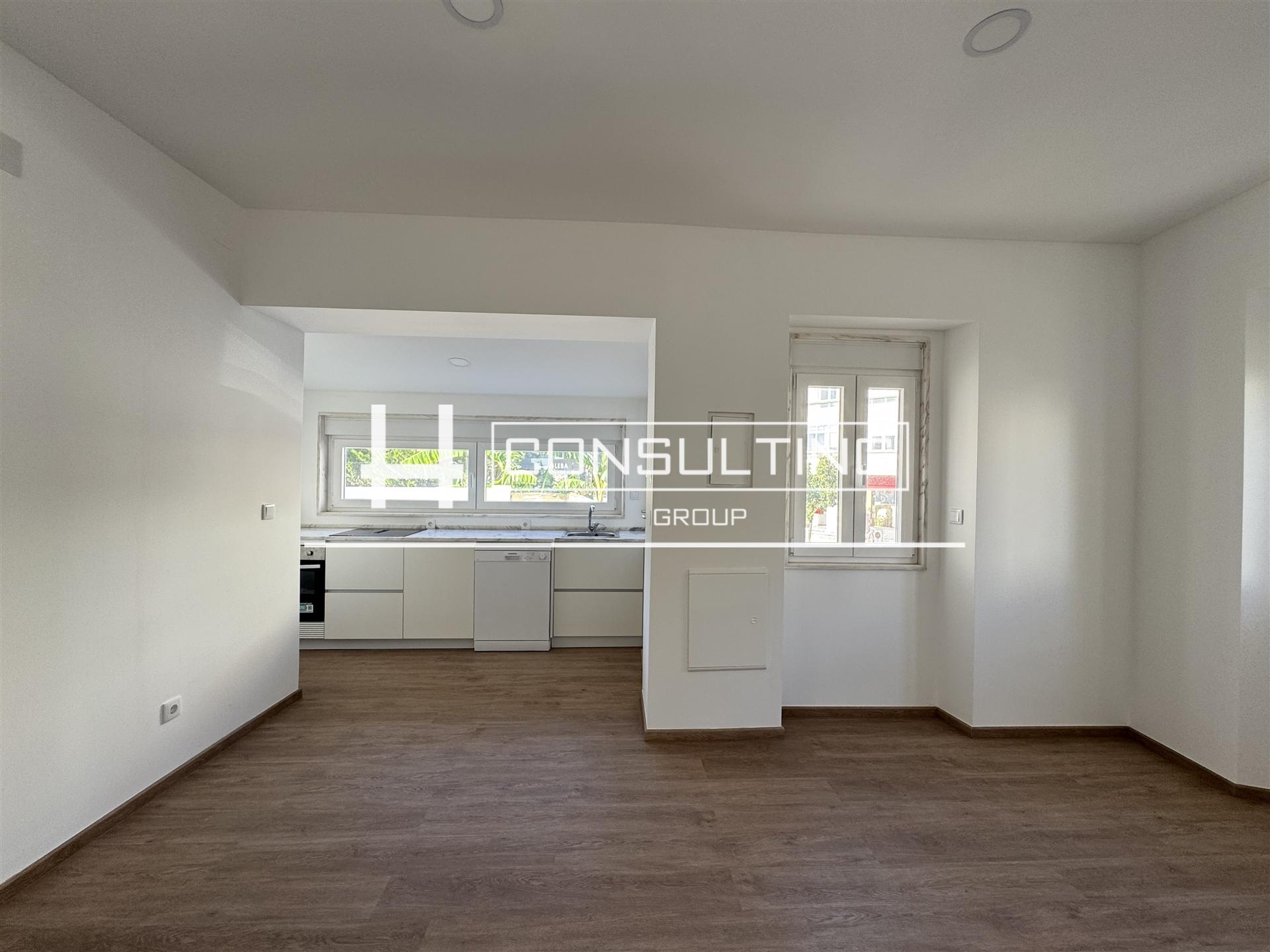 Apartamento T2 Venda em Carcavelos e Parede,Cascais