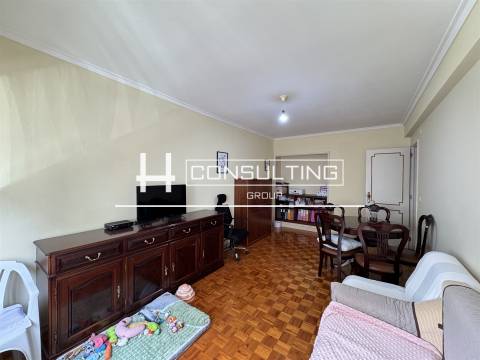 Apartamento T2 Venda em Mina de Água,Amadora