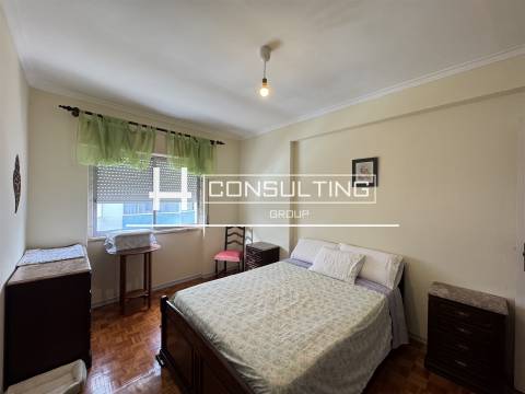 Apartamento T2 Venda em Mina de Água,Amadora