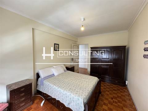 Apartamento T2 Venda em Mina de Água,Amadora