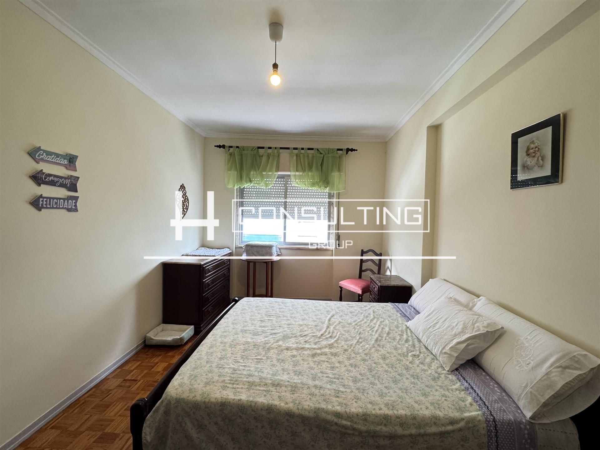 Apartamento T2 Venda em Mina de Água,Amadora