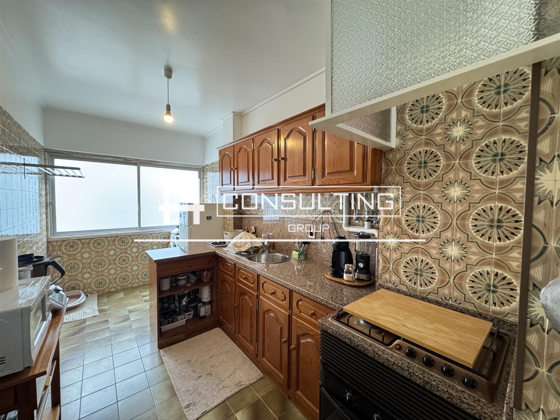 Apartamento T2 Venda em Mina de Água,Amadora