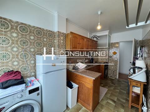 Apartamento T2 Venda em Mina de Água,Amadora