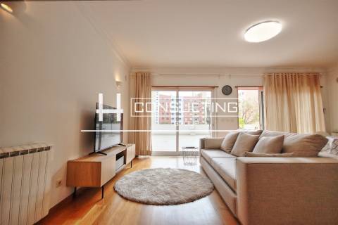 Apartamento T2 Arrendamento em Parque das Nações,Lisboa