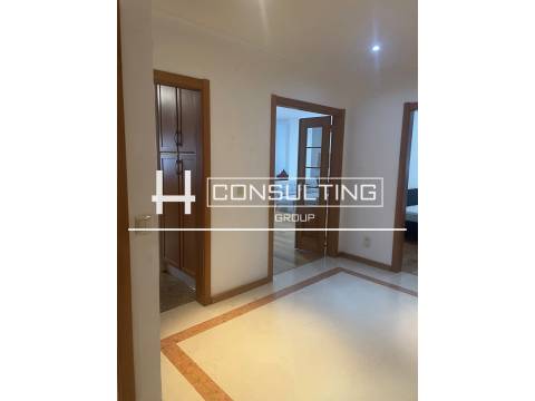 Apartamento T4 Arrendamento em Parque das Nações,Lisboa