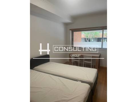 Apartamento T4 Arrendamento em Parque das Nações,Lisboa