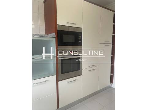 Apartamento T2 Arrendamento em Parque das Nações,Lisboa