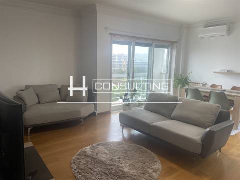 Apartamento T2 Arrendamento em Parque das Nações,Lisboa