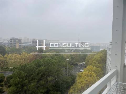 Apartamento T2 Arrendamento em Parque das Nações,Lisboa