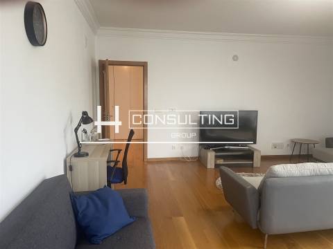 Apartamento T2 Arrendamento em Parque das Nações,Lisboa