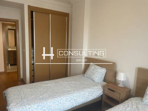 Apartamento T2 Arrendamento em Parque das Nações,Lisboa