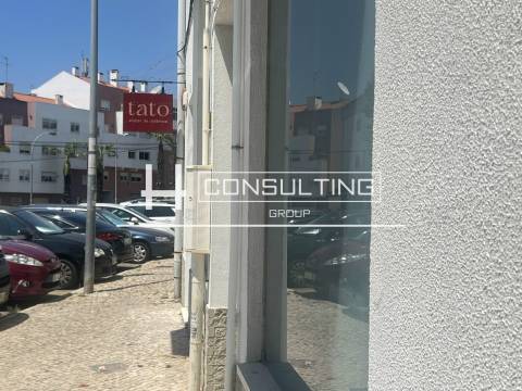 Loja  Arrendamento em Barcarena,Oeiras
