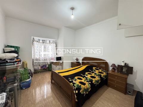 Apartamento T2 Venda em Santa Iria de Azoia, São João da Talha e Bobadela,Loures