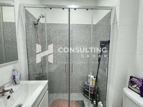 Apartamento T2 Venda em Santa Iria de Azoia, São João da Talha e Bobadela,Loures