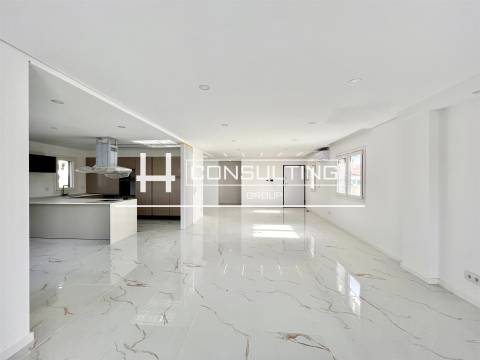 Moradia T4 DUPLEX Venda em Fernão Ferro,Seixal