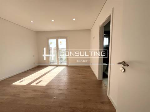 Moradia T4 DUPLEX Venda em Fernão Ferro,Seixal