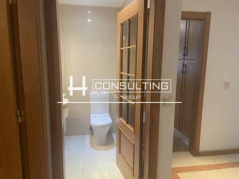 Apartamento T4 Venda em Parque das Nações,Lisboa