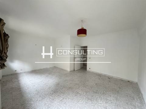 Apartamento T3 Venda em Mina de Água,Amadora