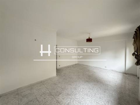 Apartamento T3 Venda em Mina de Água,Amadora