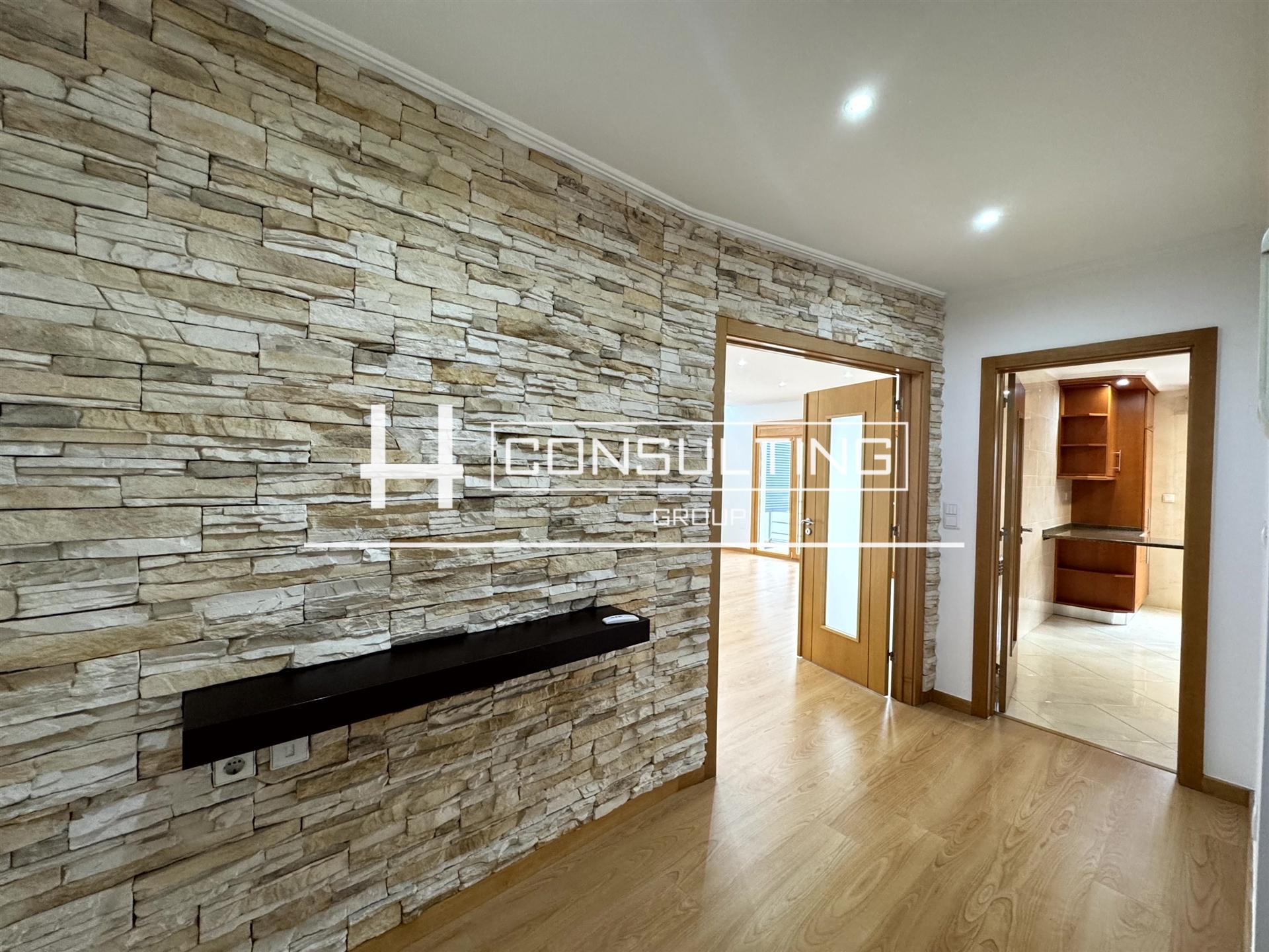 Apartamento T3 Venda em Odivelas,Odivelas