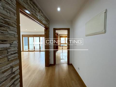 Apartamento T3 Venda em Odivelas,Odivelas