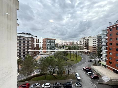 Apartamento T3 Venda em Odivelas,Odivelas