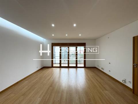 Apartamento T3 Venda em Odivelas,Odivelas